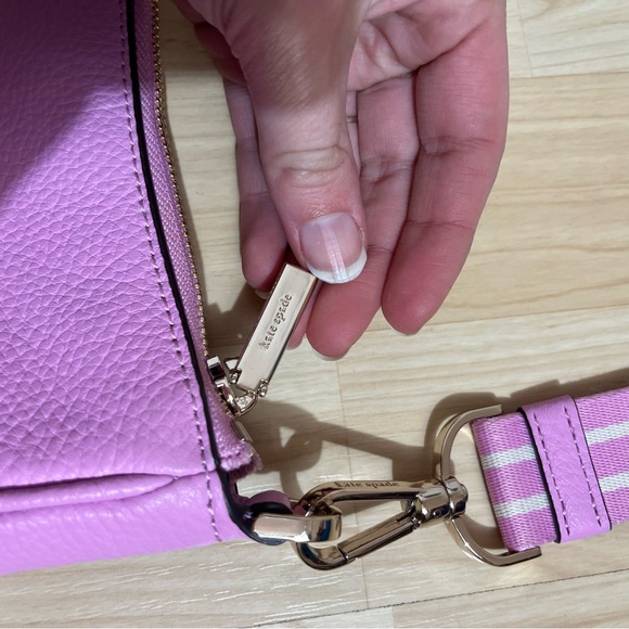 Spade New York Rosie Medium Swingpack Crossbody bag in pebbled leather - Picture 6 of 7